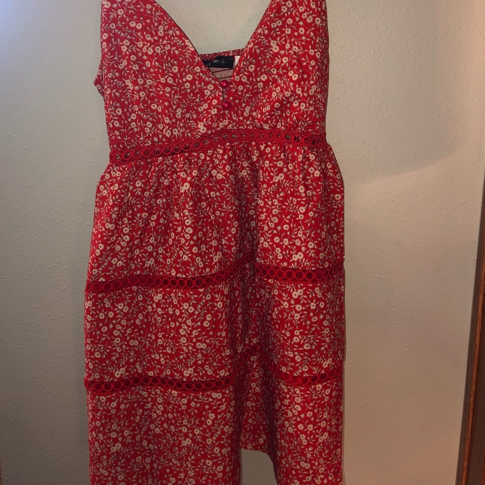 women’s short floral dress
